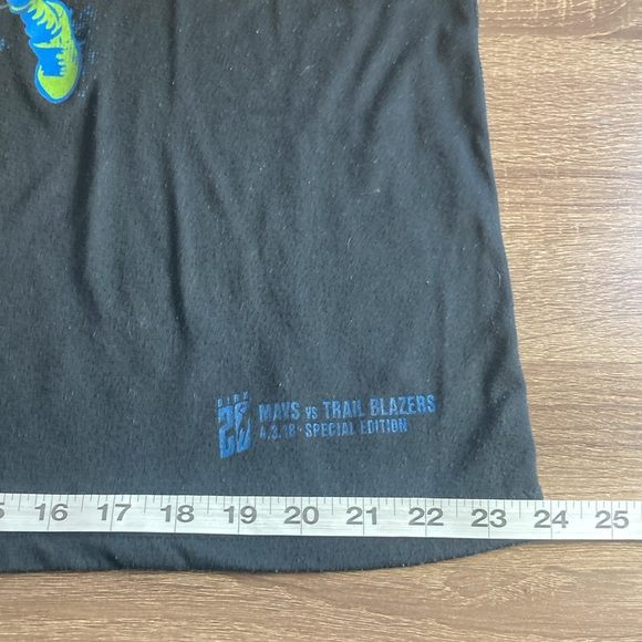 Dallas Mavericks Large Pre Owned Special Edition 2018 Dennis Smith Jr. Black Tee - Picture 6 of 6